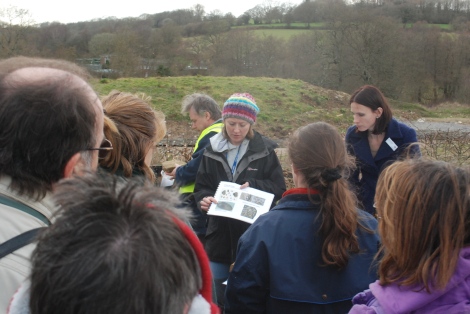 Susie explaining some of the finds to the attendees. 